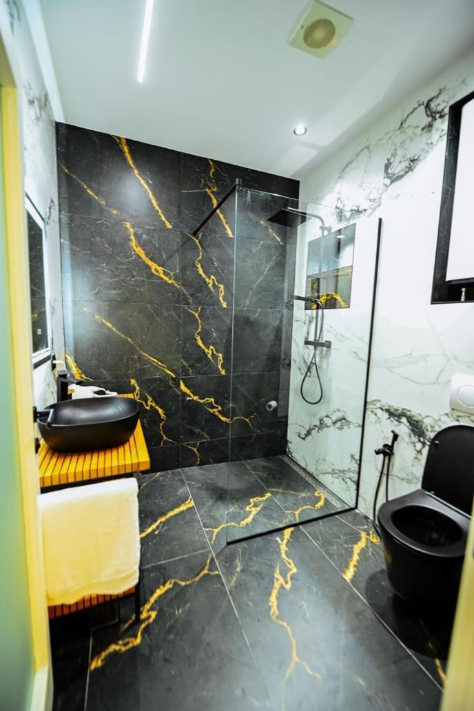 Mon Ami Boutique Hotel Shkodër 外观 照片